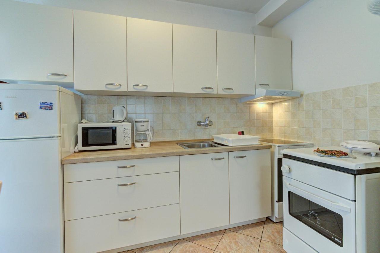 Apartment Marta Senj  Esterno foto